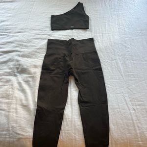 SET ACTIVE Sculptflex Ribbed Set - Espresso